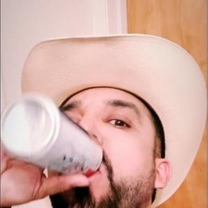 Meet your Posher, Lupe